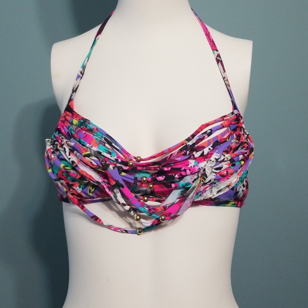 Cute bikini top